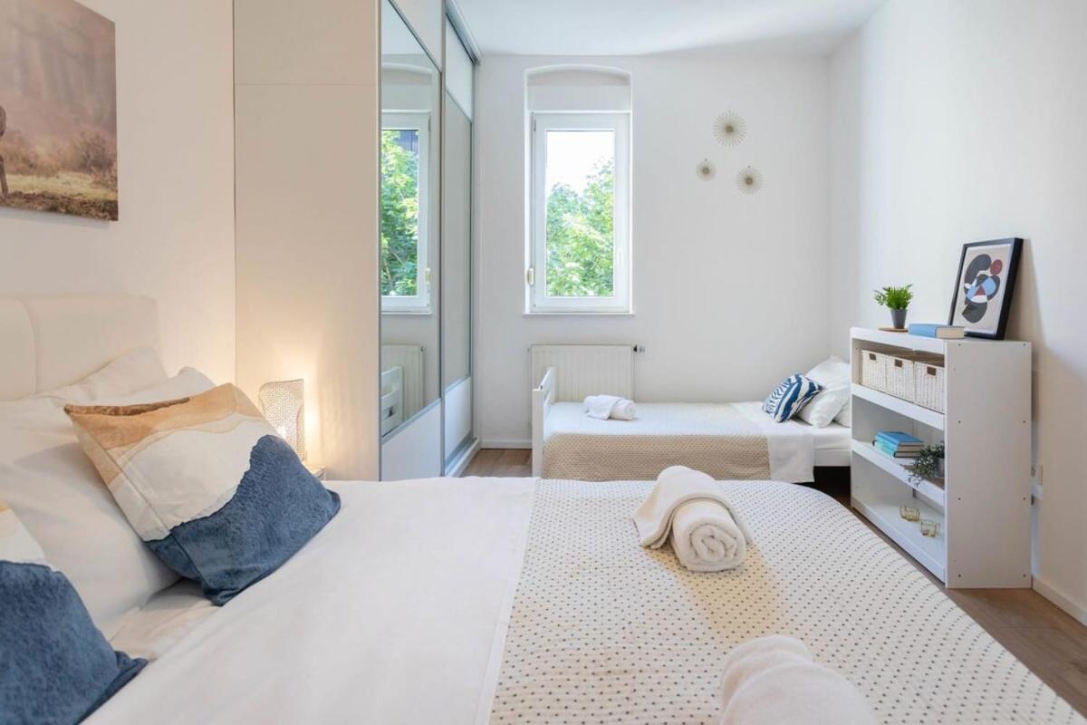 Sofia's Urban Apartment *